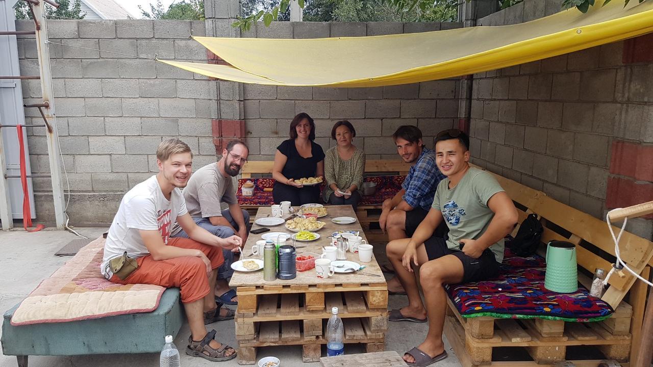 Hotel Apartment Al-Salam Bishkek Exterior foto