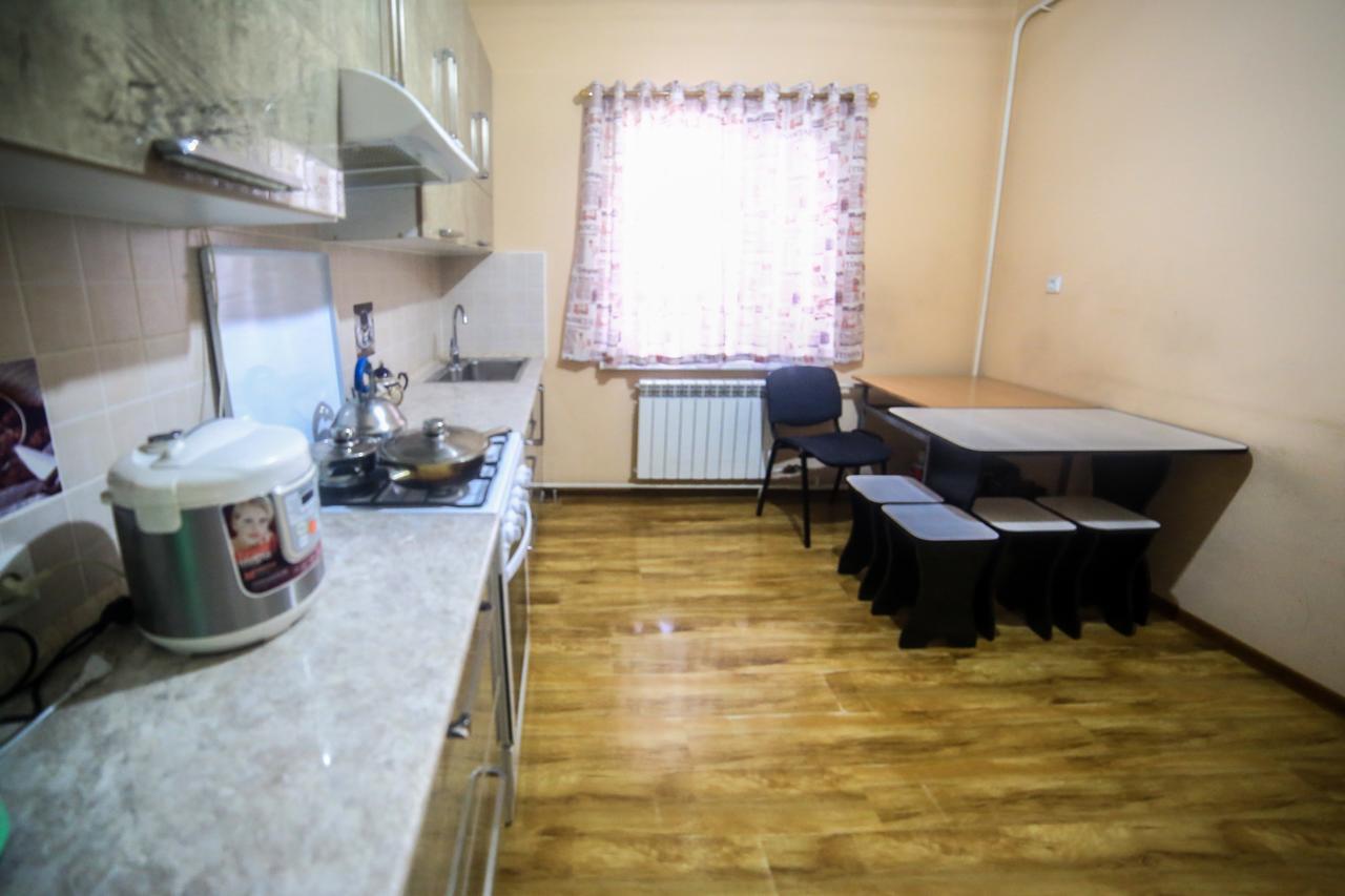 Hotel Apartment Al-Salam Bishkek Exterior foto
